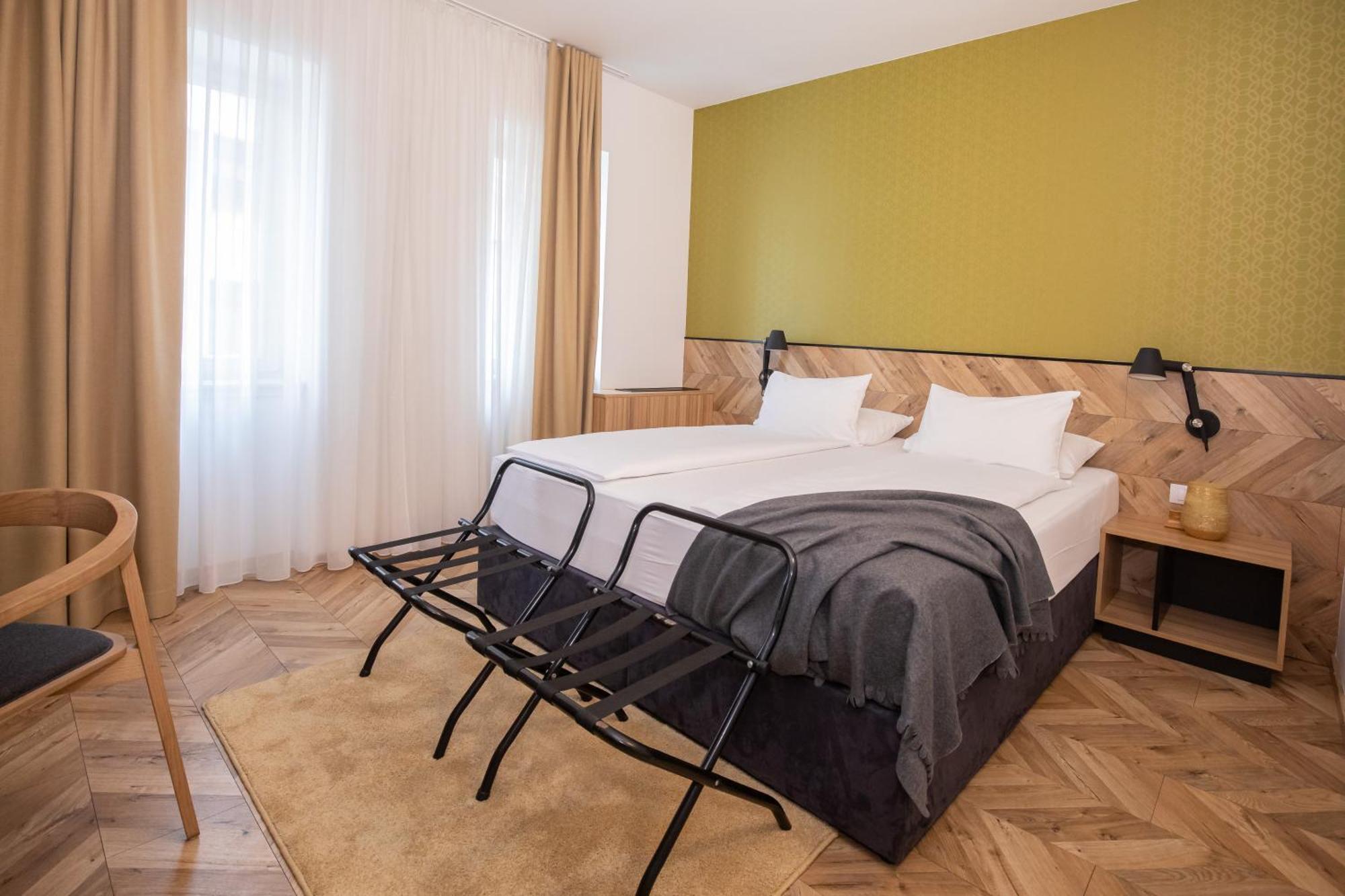 Urban Boutique Center Hotel
