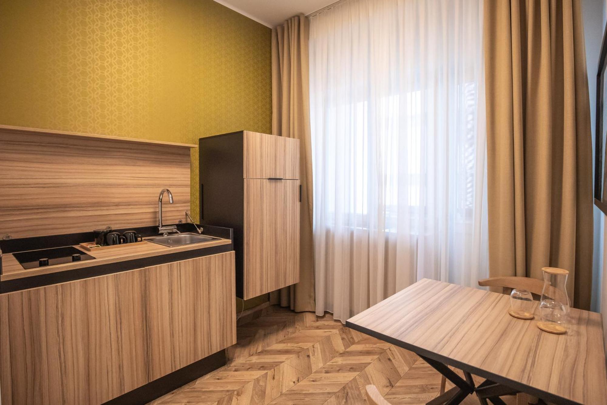 Hotel Urban Boutique Center 4*