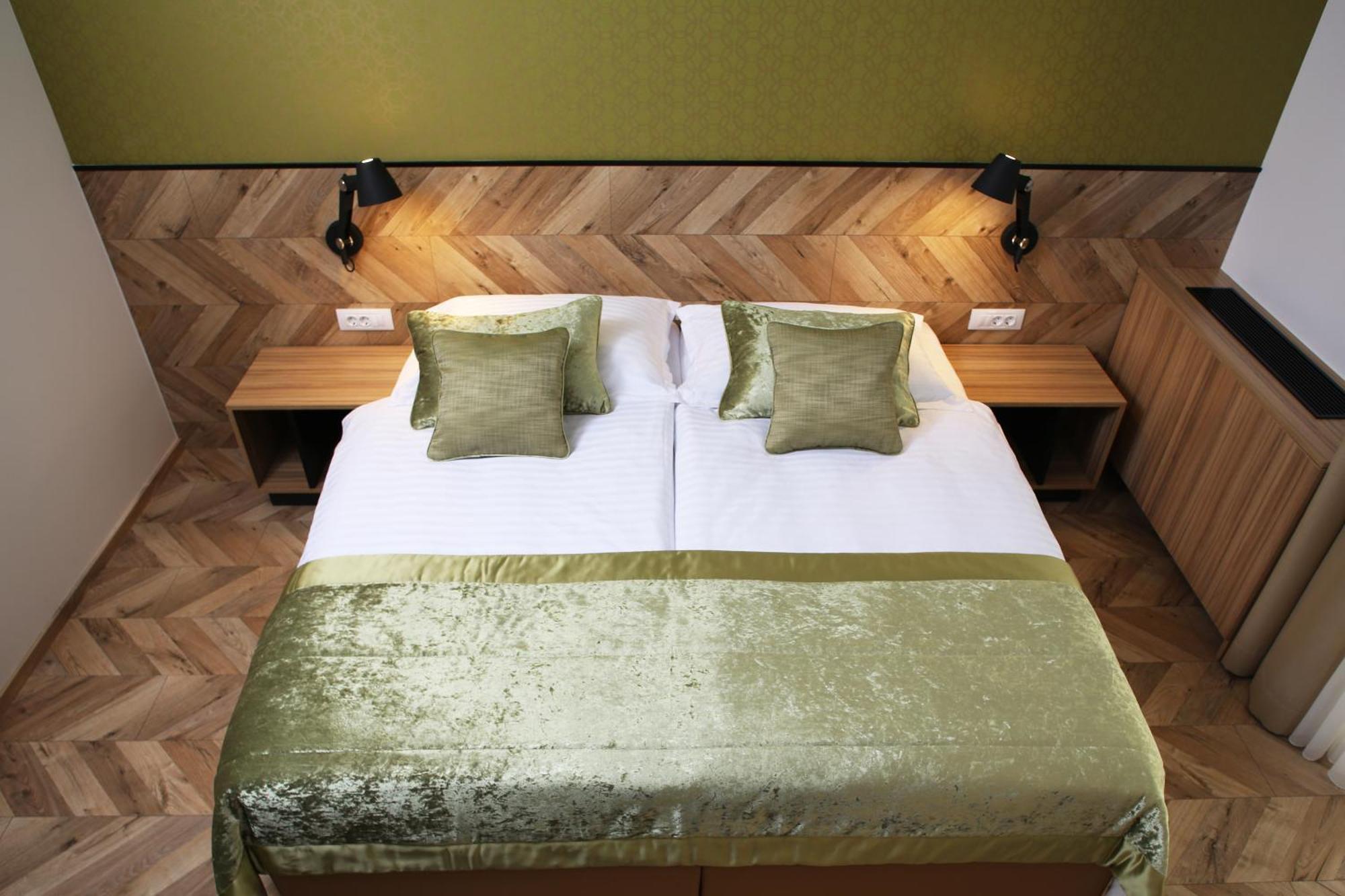 Urban Boutique Center 4* Lublana